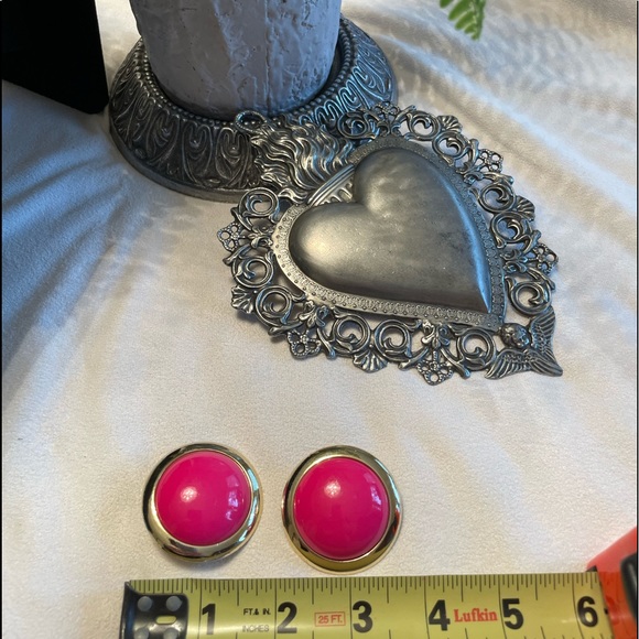 $3 Bundled💥 2 Pair Vintage Clip On Earrings Set Pink Gold Green AA7 - Picture 6 of 6